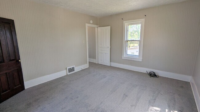 Building Photo - Charming 3-bedroom, 1-bath home in Canton