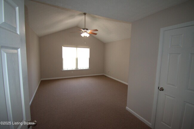 Building Photo - 4221 Willowview Blvd