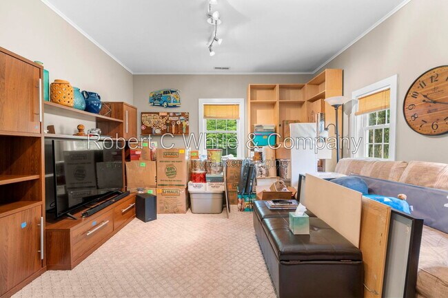 Building Photo - 24 Topstone Dr