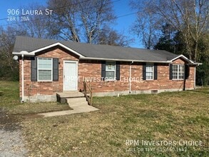 Building Photo - 906 Laura St