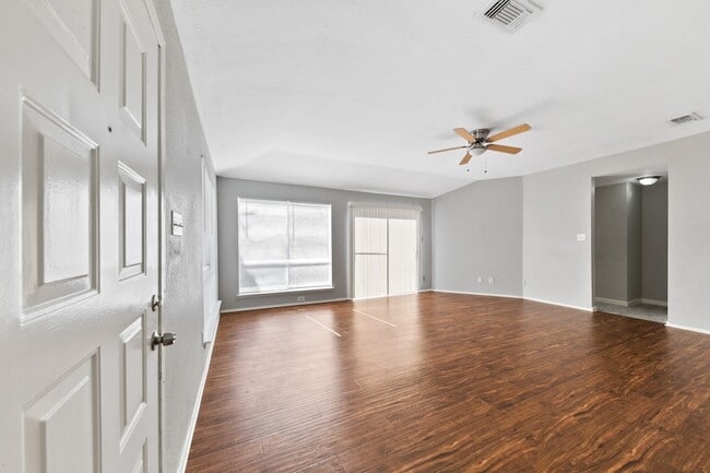 Building Photo - 10635 Autumn Meadow Ln