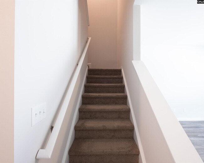 Building Photo - 228 Bluewing Dr