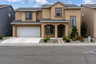 Building Photo - 3665 Venice Ave