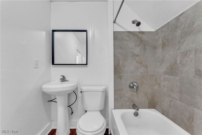 Building Photo - 9618 Willard Ave