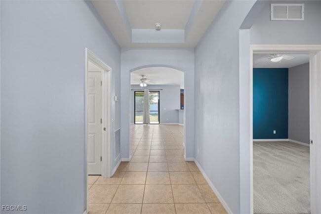 Building Photo - 1322 SW 22nd Ave
