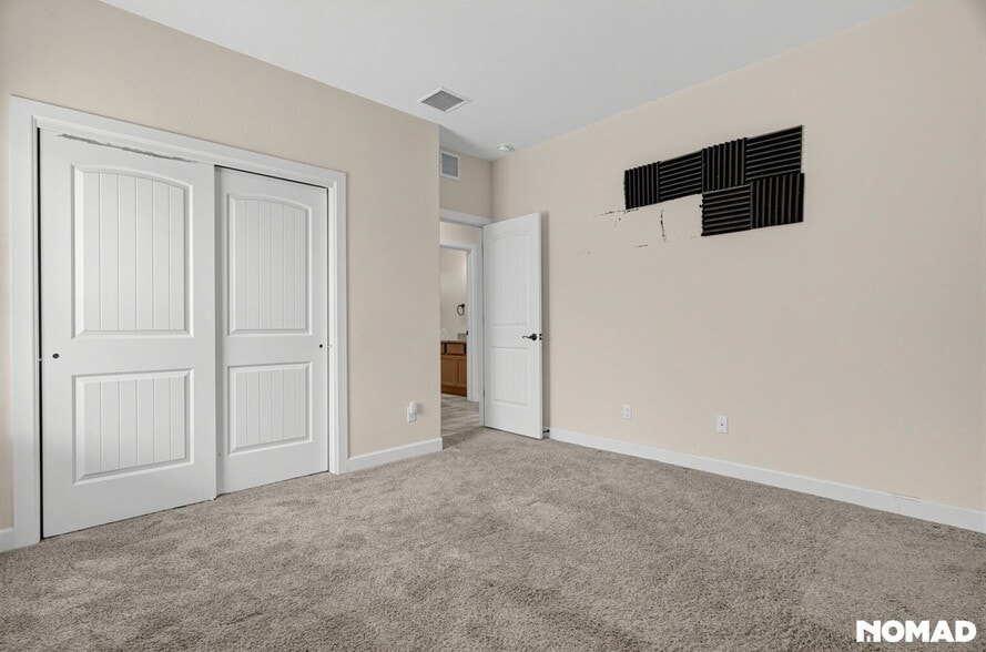 Building Photo - 13632 Blackburn Ave