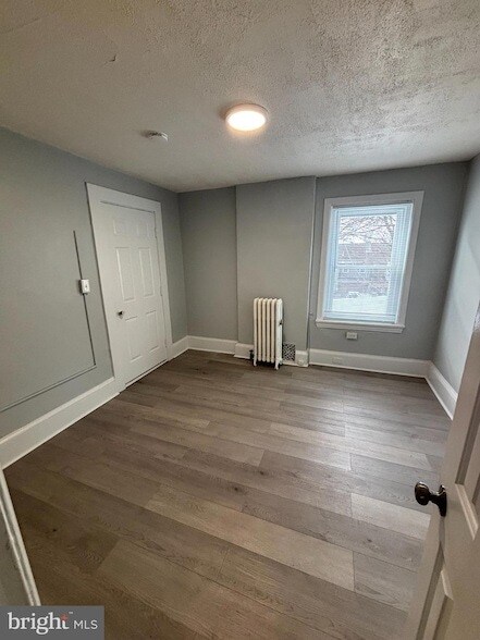 Building Photo - 318 E Marshall St