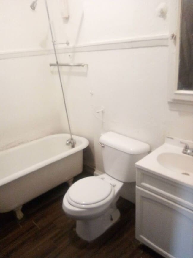 Building Photo - Get $300 off your first month’s rent– Ready for Move-In!