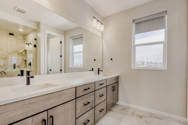 Building Photo - Brand-new residence with an ADU for rent in the highly sought-after Lyric at RidgeGate Lone Tree ...