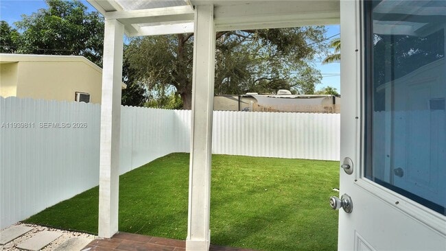 Building Photo - 1441 NE 154th Terrace