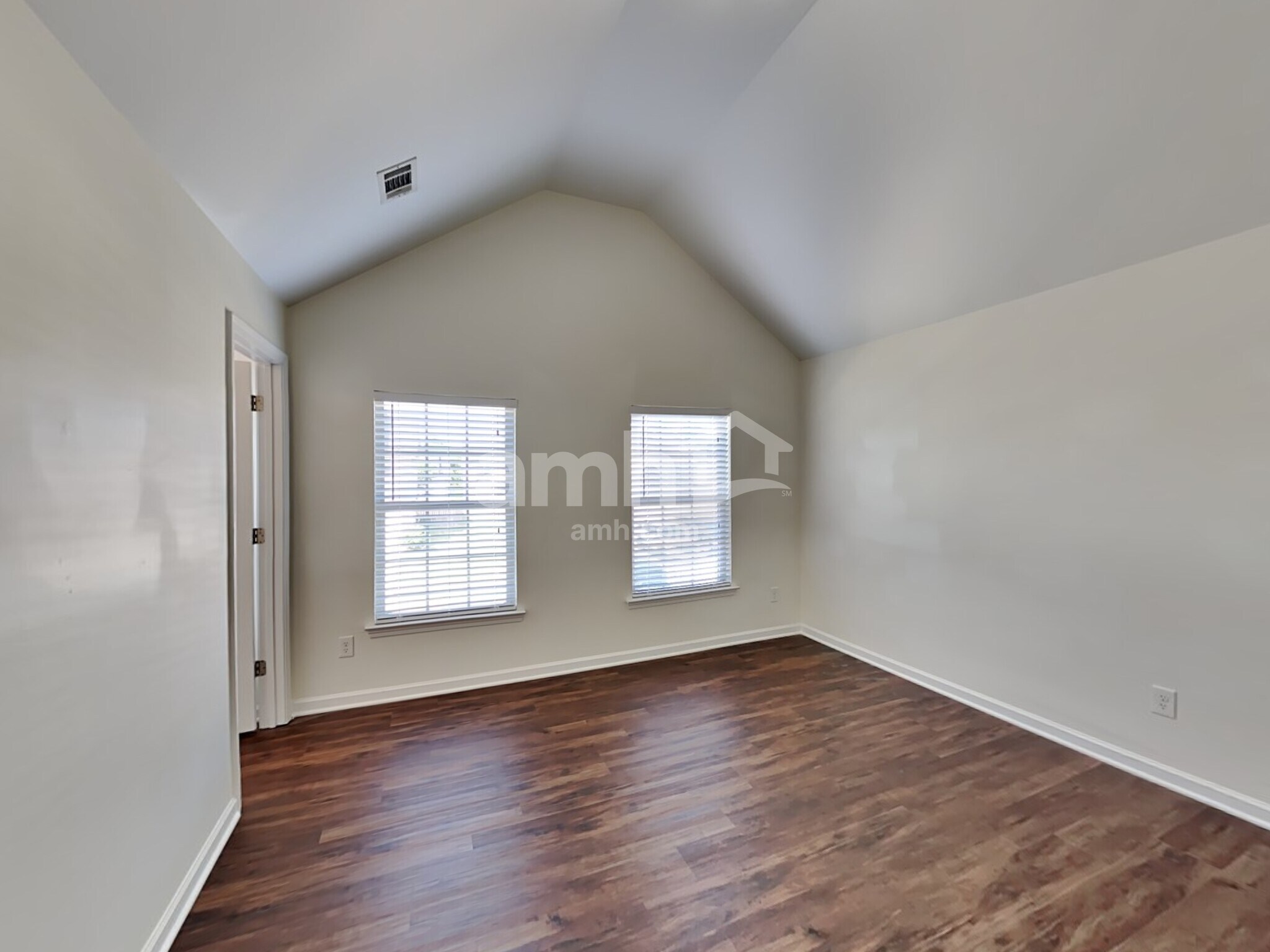 Building Photo - 3389 Gardenside Walk SW