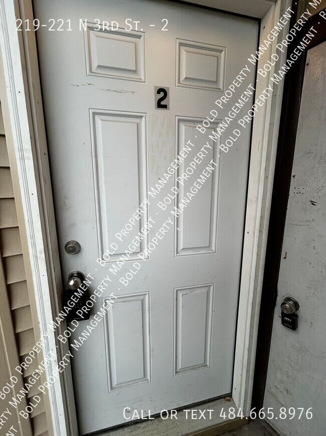 Building Photo - 219-221 N 3rd St.-2