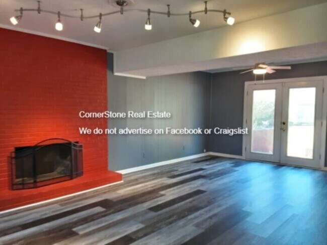 Building Photo - 207 Ingleside Dr