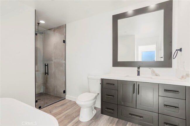 Building Photo - 3460 Stonehill Ave