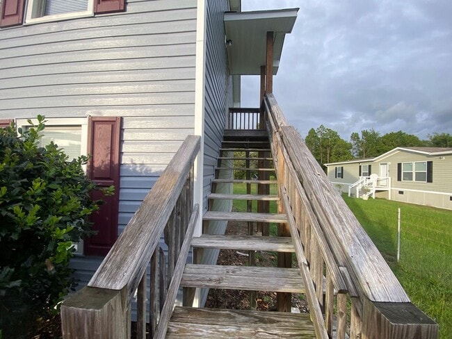Building Photo - 123 Cavin Court Unit D