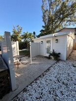 Building Photo - 6007 N Orange Blossom Ave