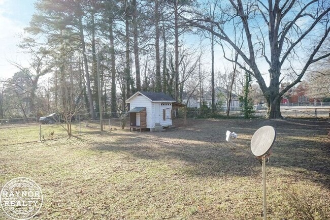 Building Photo - 433 Norvell St
