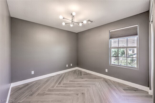 Building Photo - 12420 Pinetina St