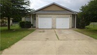 Building Photo - 501 Tablerock Cir