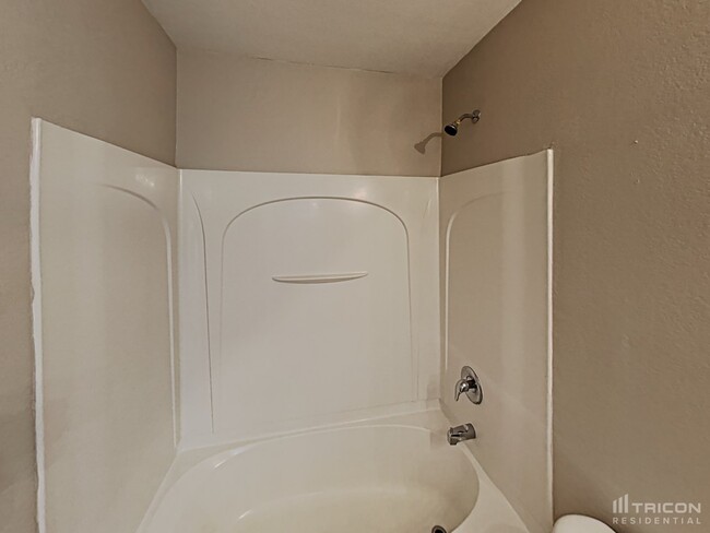 Building Photo - 30603 N Desert Star Dr