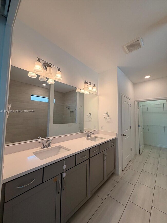 Building Photo - 5026 Piaffe Dr