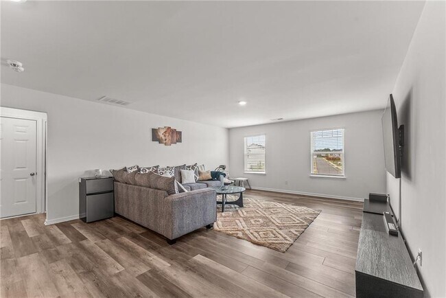 Building Photo - 379 Blue Juniper Cir