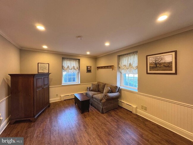 Building Photo - 3700 Albidale Dr