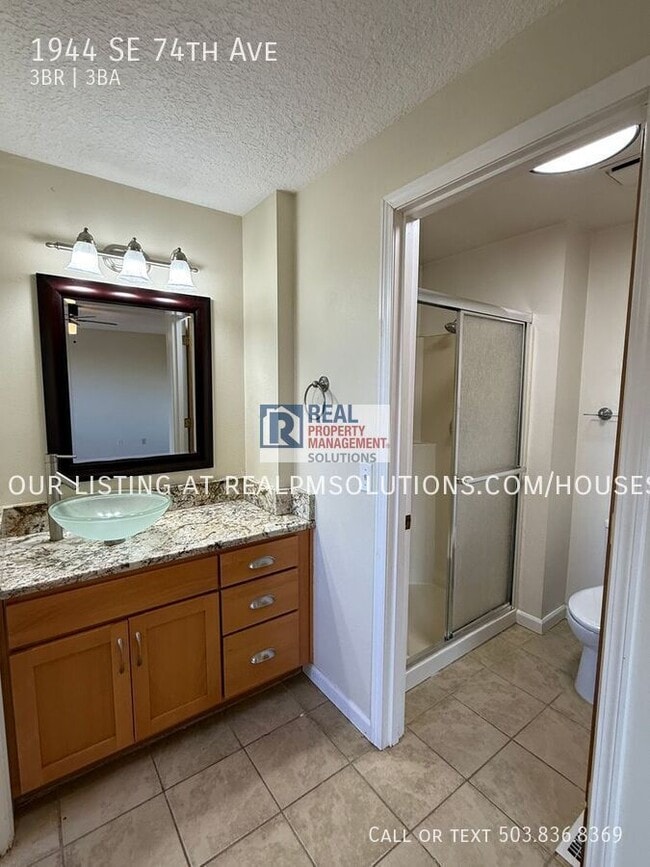 Building Photo - 1944 SE 74th Ave