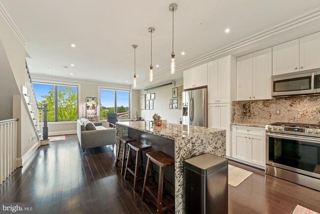 Building Photo - 4527 Georgia Ave NW