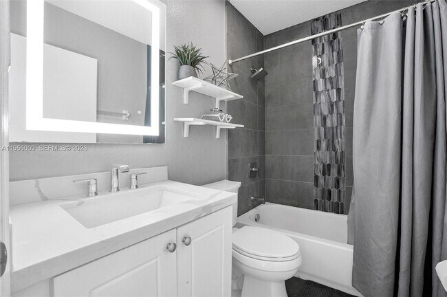 Building Photo - 2311 SW 87th Way