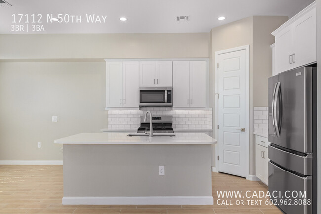 Building Photo - 17112 N 50th Way