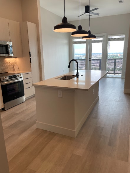 Building Photo - 2600 Wewatta Way