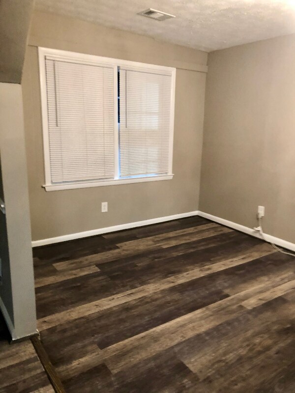 Building Photo - 4614 Old Cusseta Rd