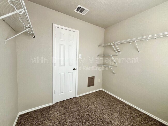 Building Photo - 7551 Paraiso Haven