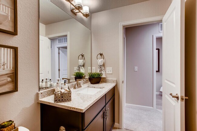 Building Photo - Beautiful 3 Bed, 2.5 Bath New-Build in Ber...