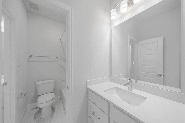 Building Photo - 29103 Hauter Wy