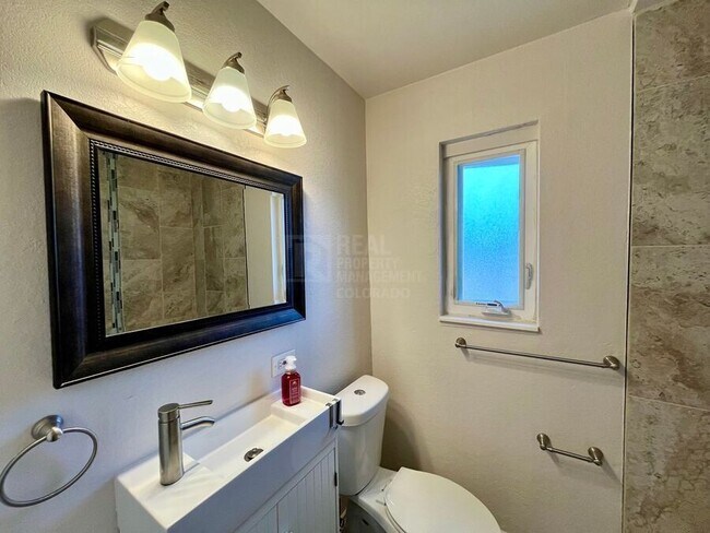 Building Photo - 1780 Quebec St