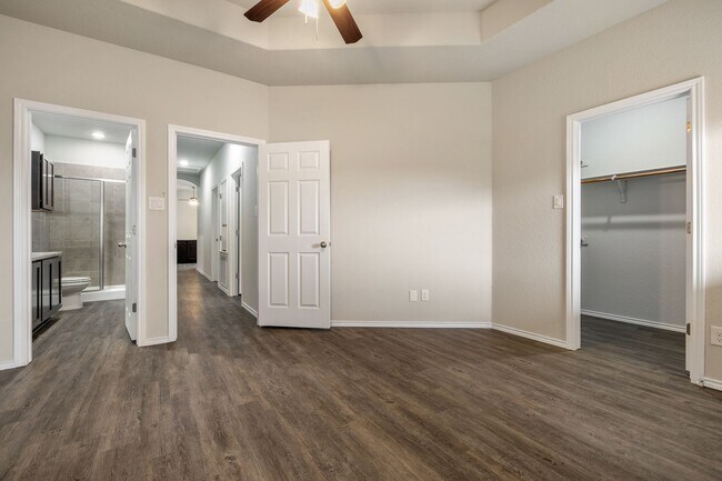 Building Photo - 9211 Canyon Bnd