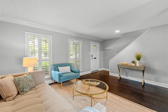 Building Photo - 6109 Bullard Dr