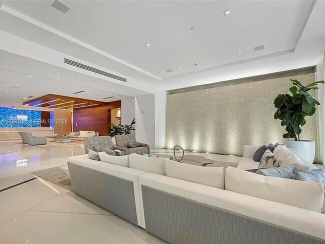 Building Photo - 300 Sunny Isles Blvd