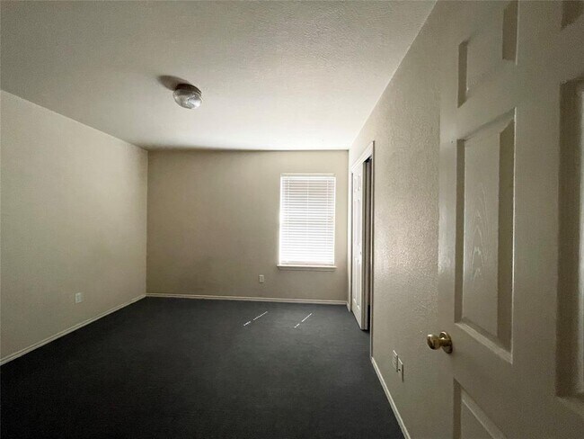 Building Photo - 1506 Amarylis Dr