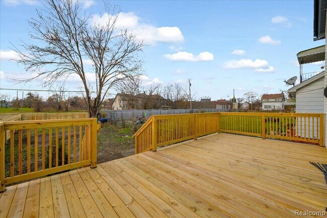 Building Photo - 2623 Fairview St