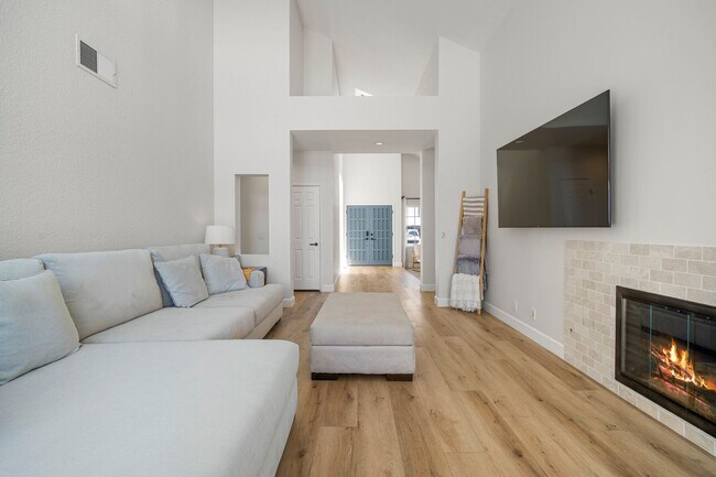 Building Photo - Experience Coastal Living at Its Finest in...