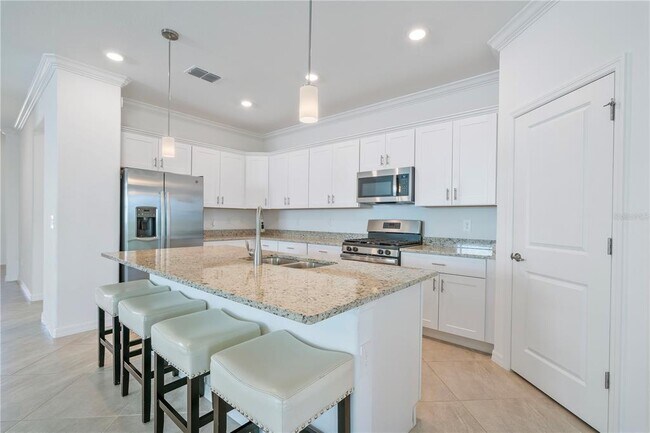 Building Photo - 17604 Fallen Br Wy