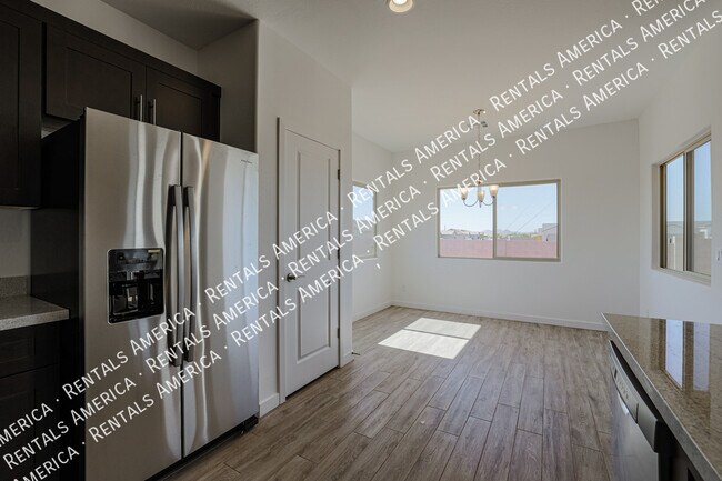 Building Photo - 35024 N Palm Dr