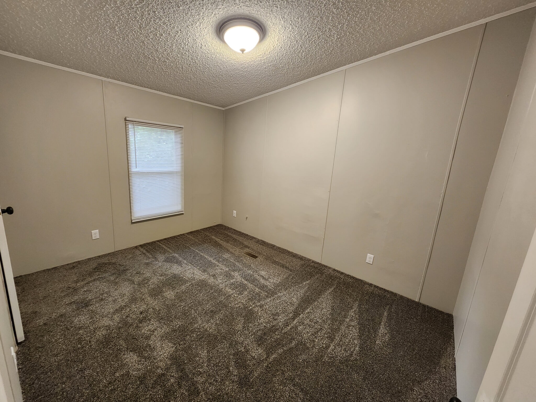 Bedroom 2 - 319 Rahm St