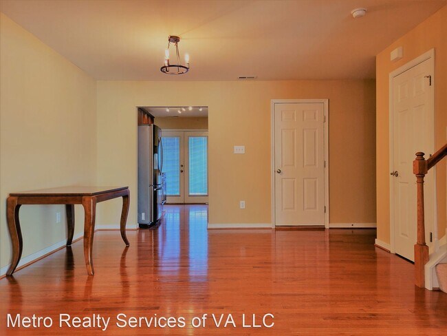 Building Photo - 3 br, 2.5 bath House - 13624 Baycraft Terrace