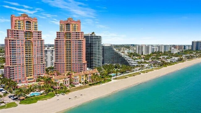 Building Photo - 2110 N Ocean Blvd