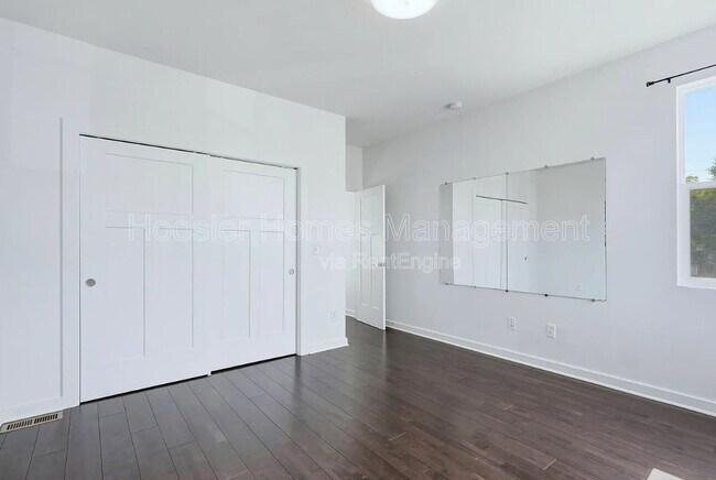 Building Photo - 1421 Leonard St