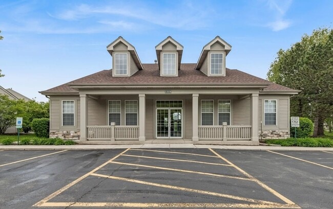Building Photo - 751 Cherry Creek Dr